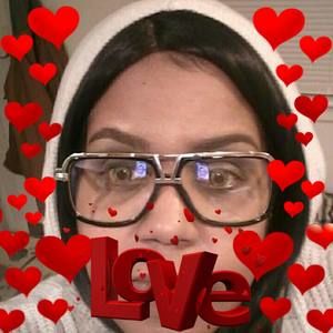 Meet your Posher, Ivonne